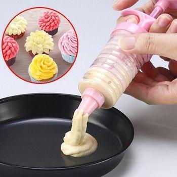 8 Pcs Cake Decorating Kit - Perfect for Kids \ Beginners